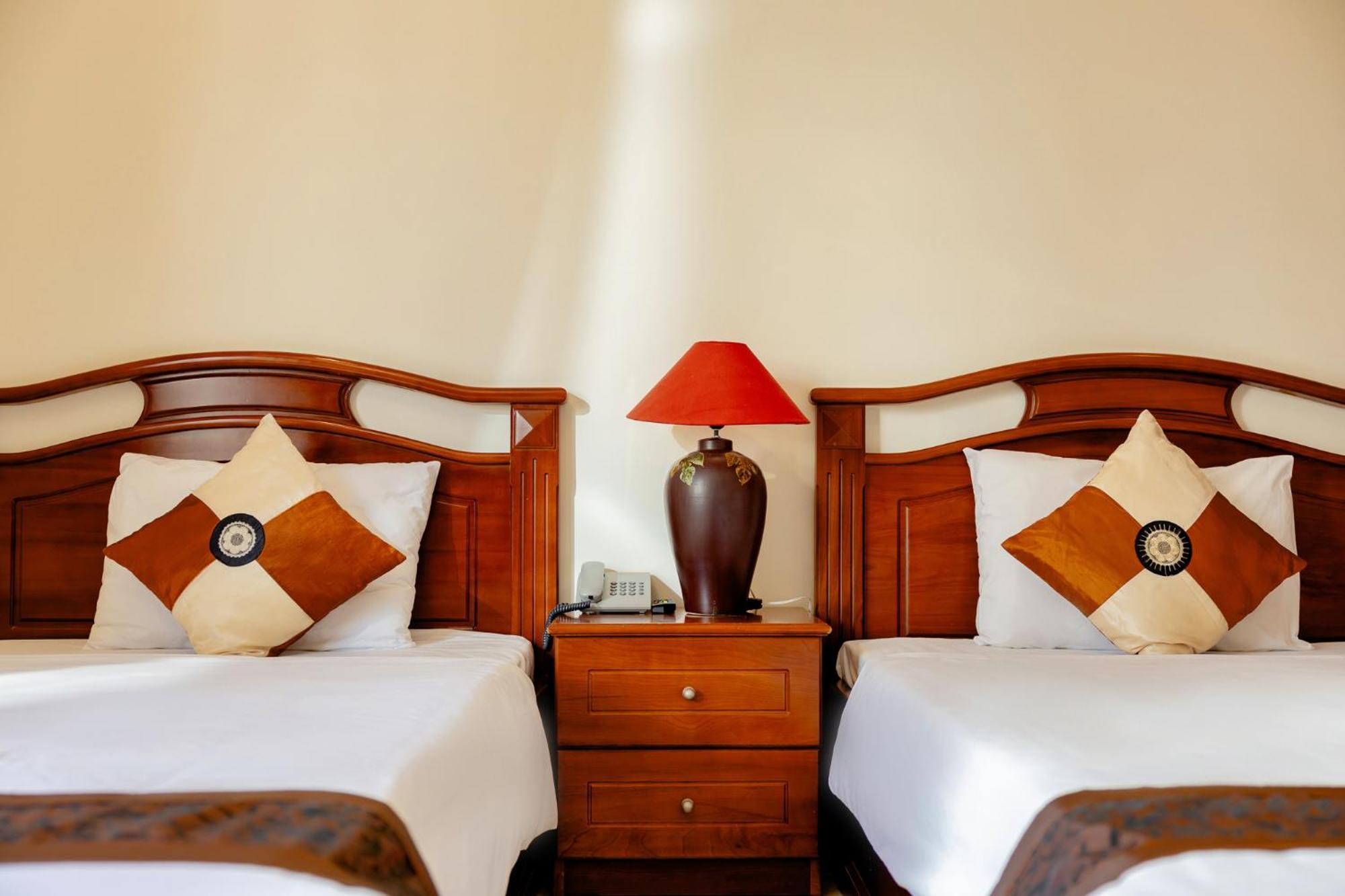 Hung Phong Hotel - Near Dalat Night Market Екстер'єр фото