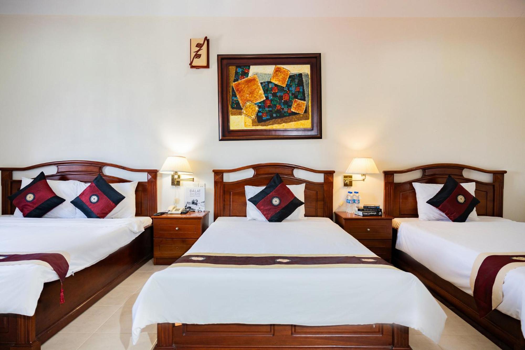 Hung Phong Hotel - Near Dalat Night Market Екстер'єр фото