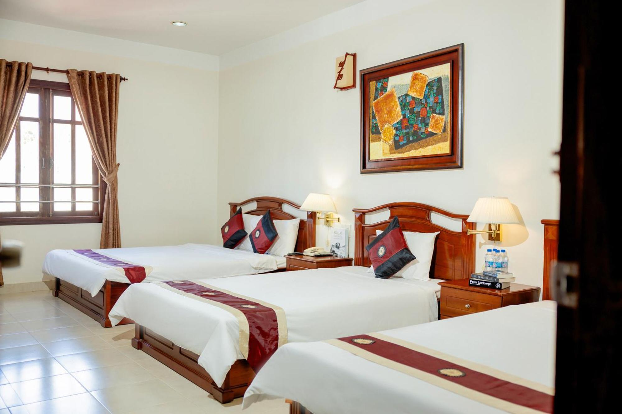 Hung Phong Hotel - Near Dalat Night Market Екстер'єр фото