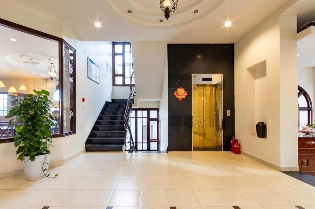 Hung Phong Hotel - Near Dalat Night Market Екстер'єр фото